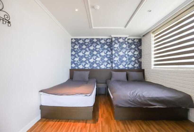 Donghae Cheonjabong Beach Pension