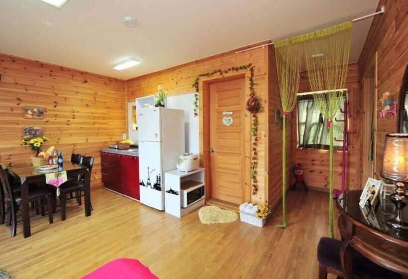 Gyeongju Ocean Tour Pension