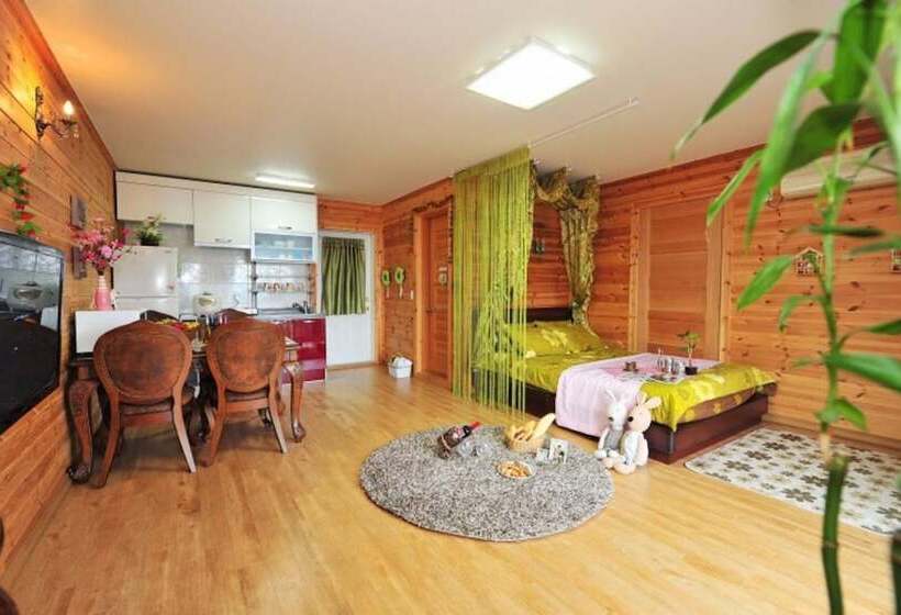 Gyeongju Ocean Tour Pension