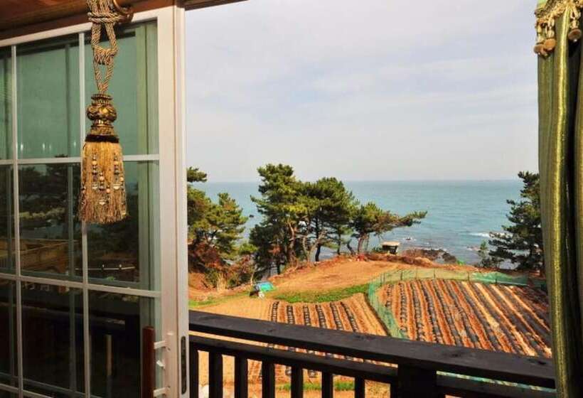 Gyeongju Ocean Tour Pension