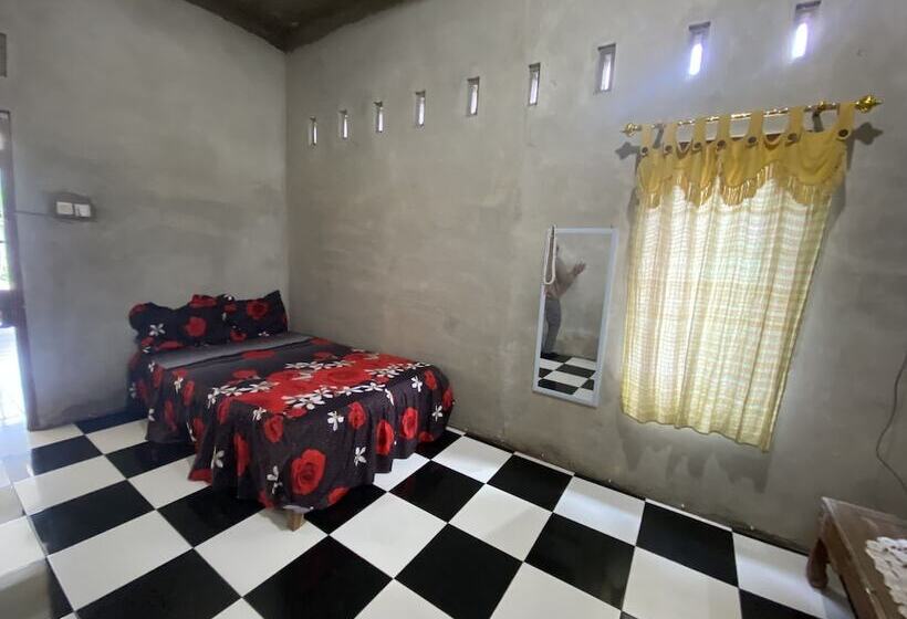 בית מלון כפרי Homestay Sutrisno