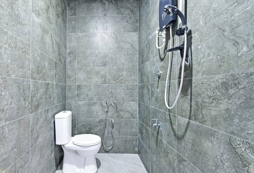 호텔 Capital O 90882 Padi