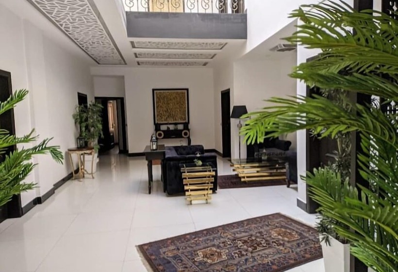 هتل Down Town Residency