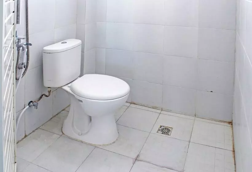هتل Kost Ancacei By Oyo