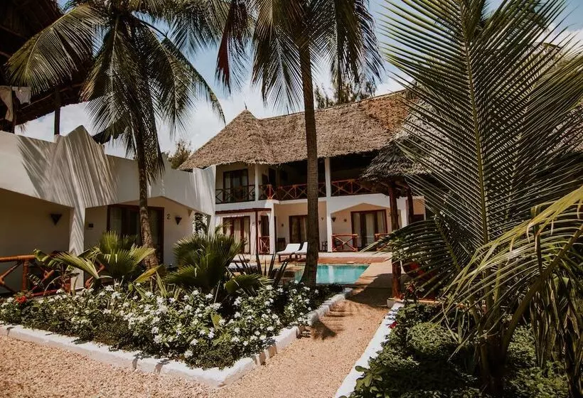 هتل La Playa Paradise Zanzibar