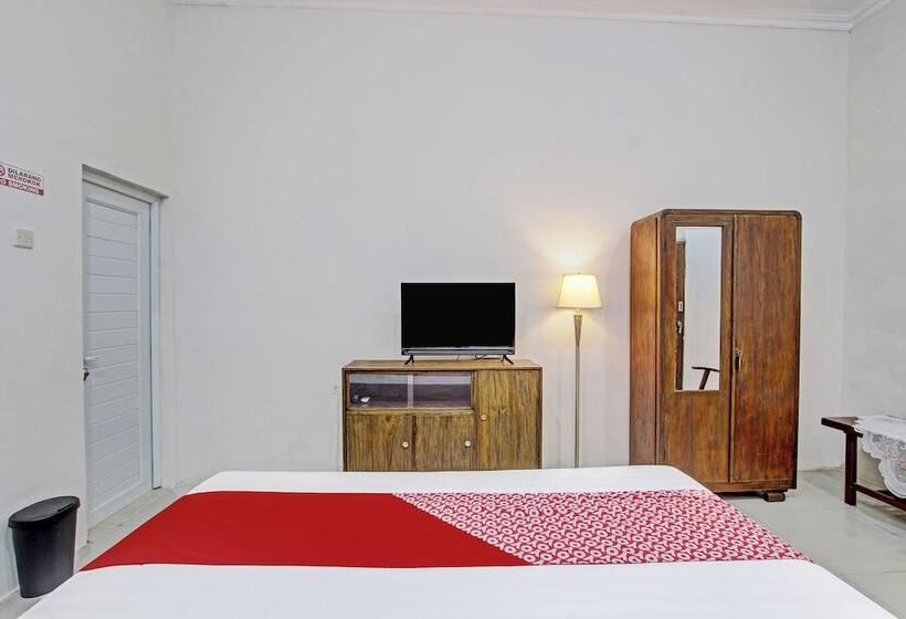 Hotel Ndalem Pusponyidro By Reddoorz