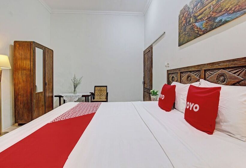 Hotel Ndalem Pusponyidro By Reddoorz