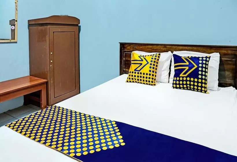 ホテル Sahabat Kost Syariah Pacitan By Oyo