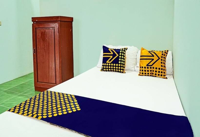 Hotel Sahabat Kost Syariah Pacitan By Oyo