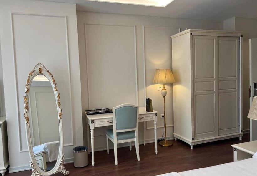 Sol Invictus Boutique Hotel Durres Albania