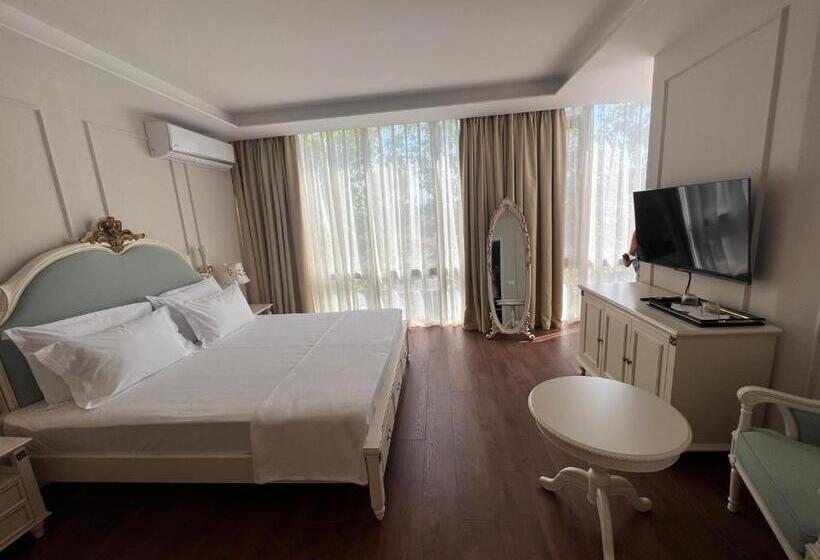 Sol Invictus Boutique Hotel Durres Albania