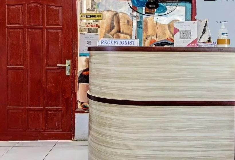 Hotelli Spot On 92732 Bagus Jaya