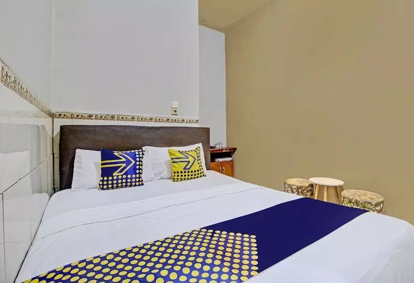 Hotelli Spot On 92732 Bagus Jaya