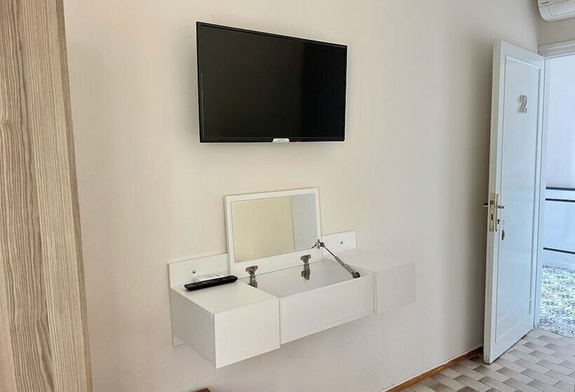 فندق Villa Ece Pension