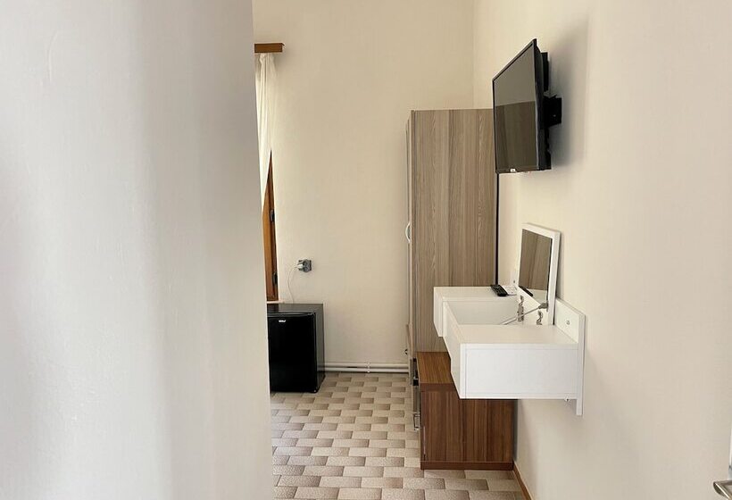 فندق Villa Ece Pension