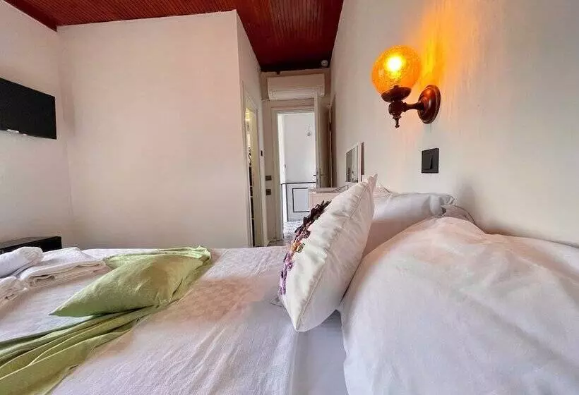 ホテル Villa Ece Pension