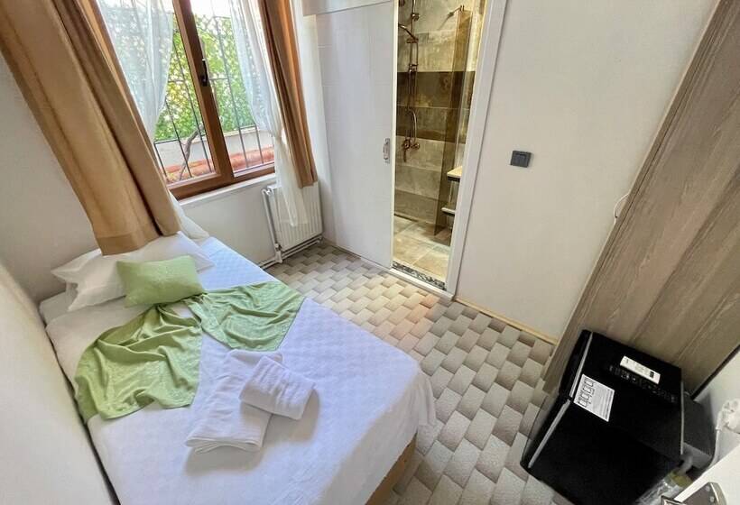 فندق Villa Ece Pension