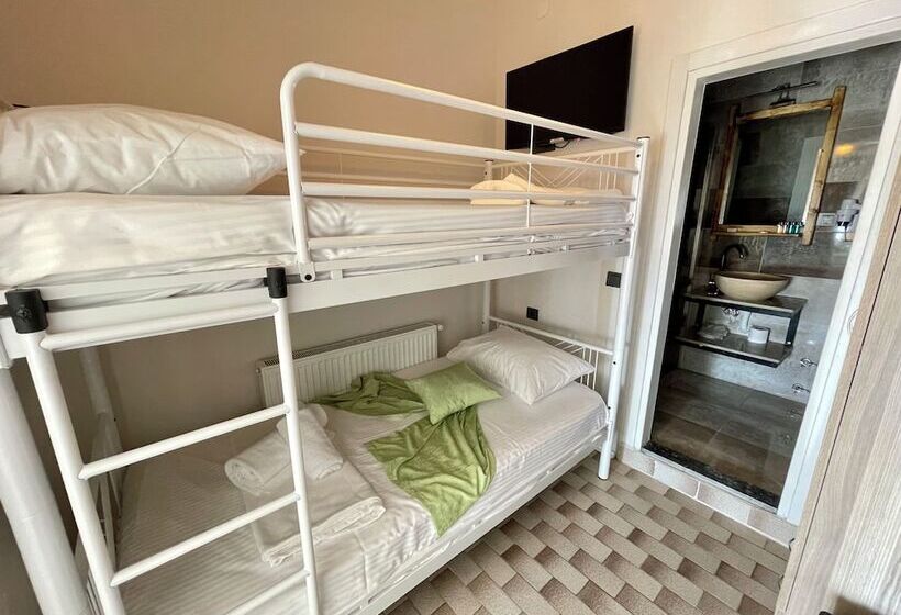 فندق Villa Ece Pension