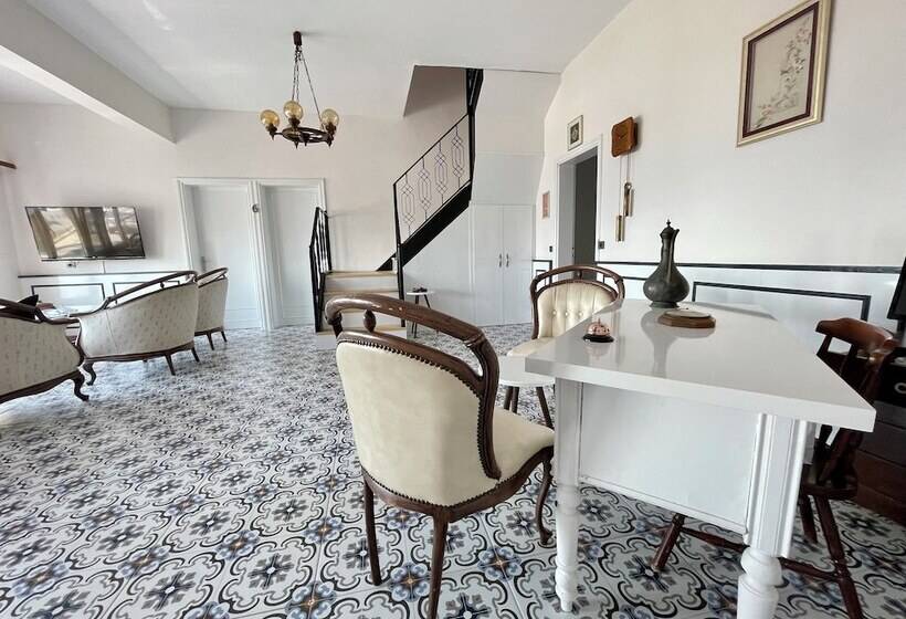 فندق Villa Ece Pension