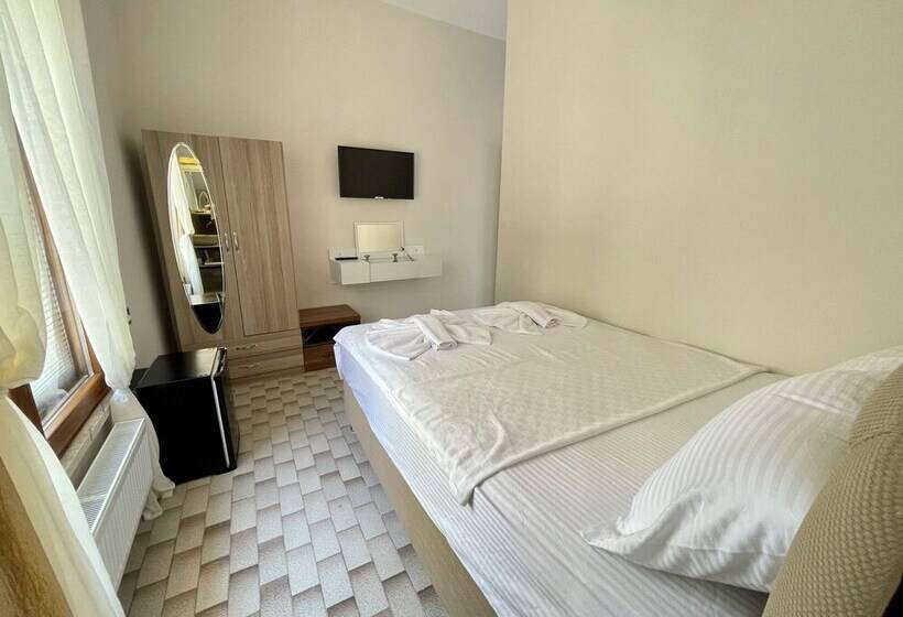 فندق Villa Ece Pension