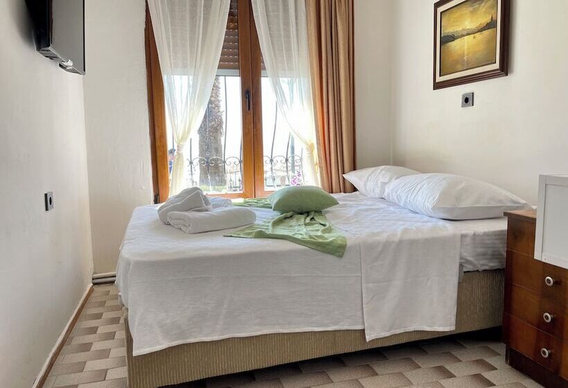 فندق Villa Ece Pension