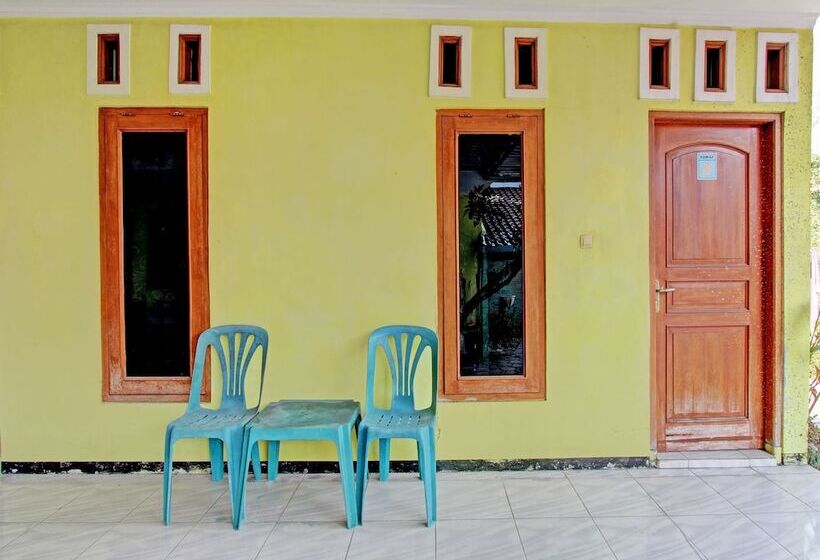 Hotel Wiludjeng Guesthouse By Oyo