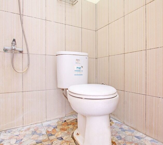 Hotel Wiludjeng Guesthouse By Oyo