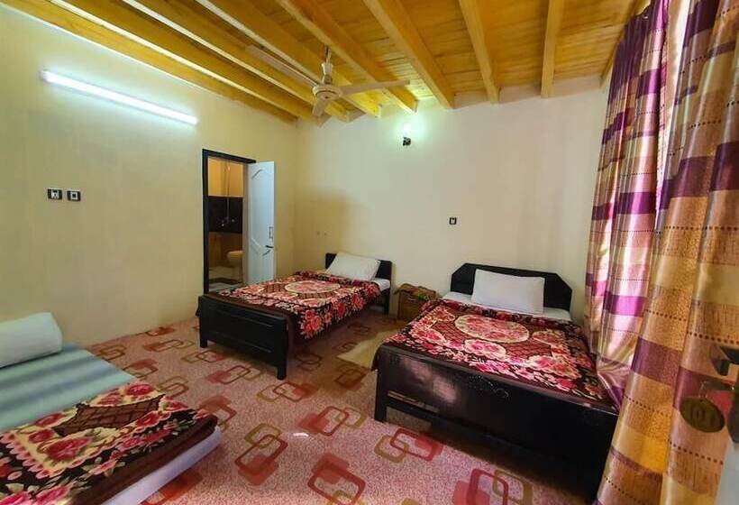 Mirza Hotel And Restaurant