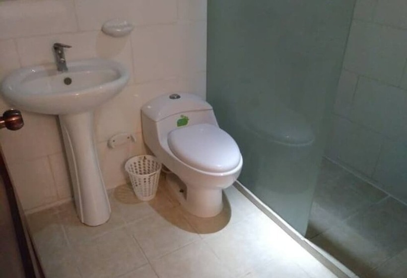 پانسیون Grand Blue Garden Los Corales Beach