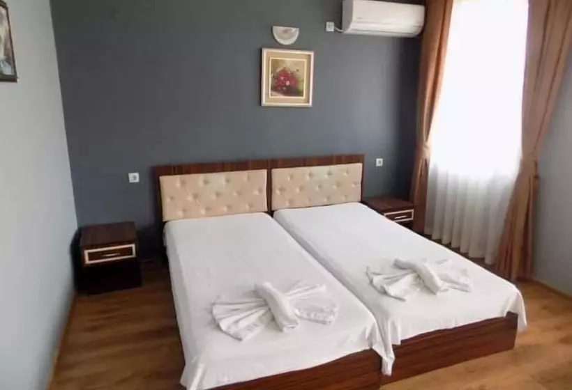 Majatalo Guest House & Rooms Chris Toros