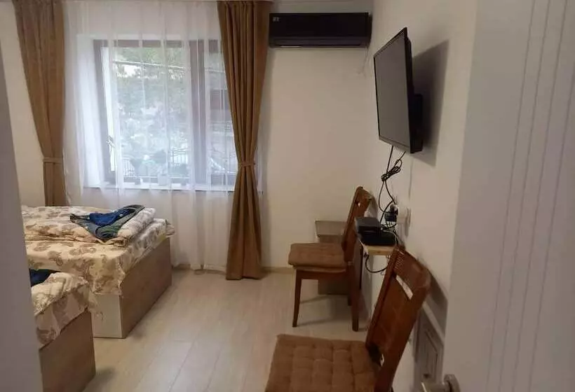 Majatalo Guest House & Rooms Chris Toros