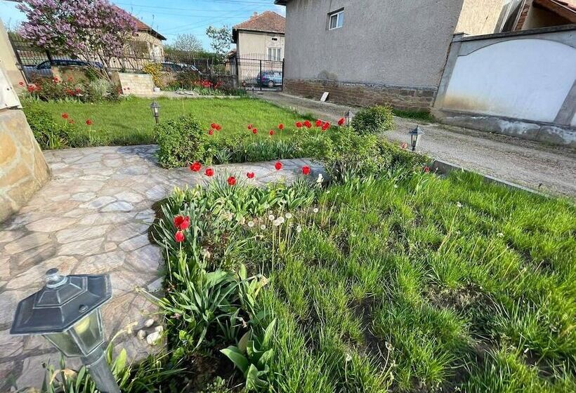 Пансион Guest House & Rooms Chris Toros