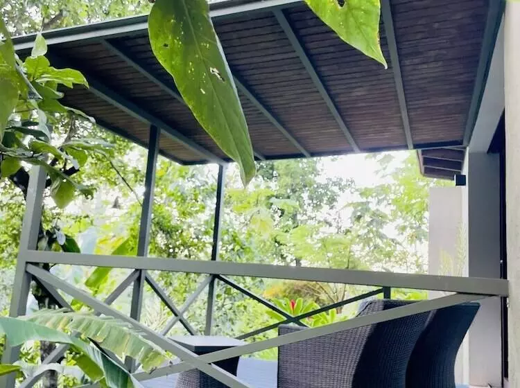 استراحتگاه Mont Carpe Diem