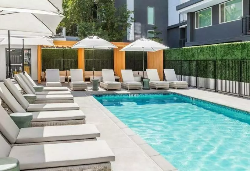 ホテル Modern Apartment Rentals