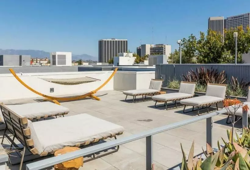 ホテル Modern Apartment Rentals