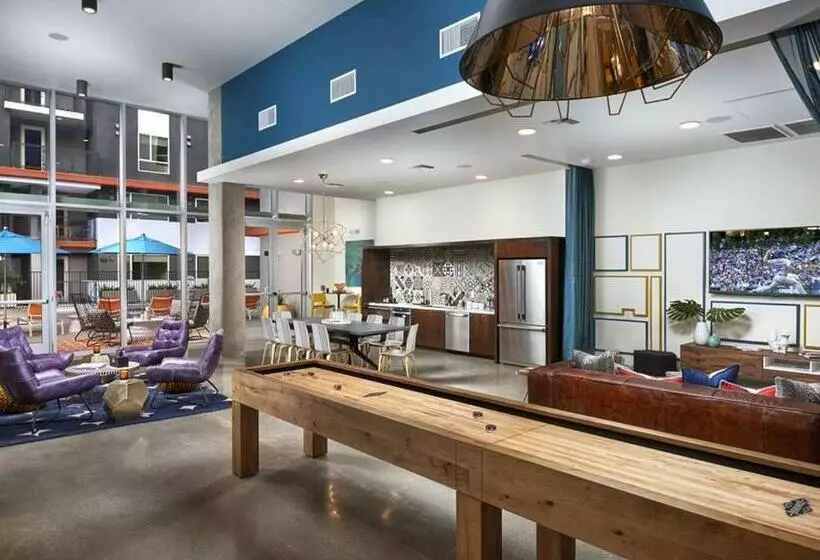 ホテル Modern Apartment Rentals