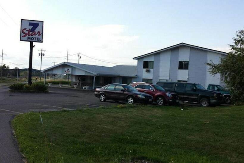 Szálloda 7 Star Inn