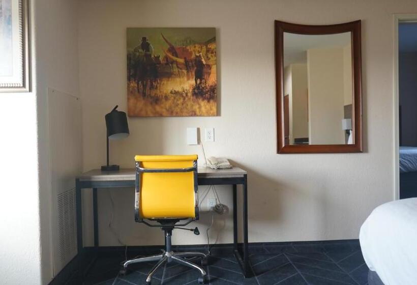 בית מלון כפרי Best Western Lubbock West Inn & Suites