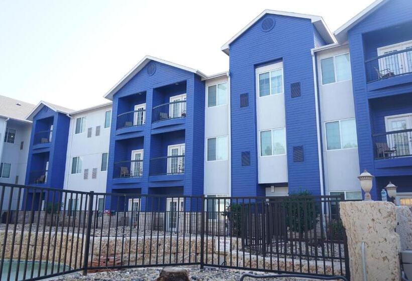 בית מלון כפרי Best Western Lubbock West Inn & Suites