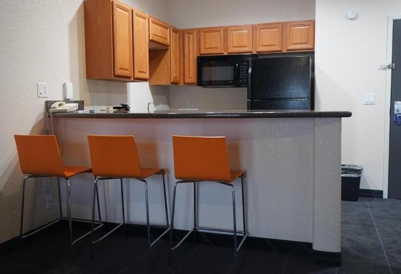 בית מלון כפרי Best Western Lubbock West Inn & Suites