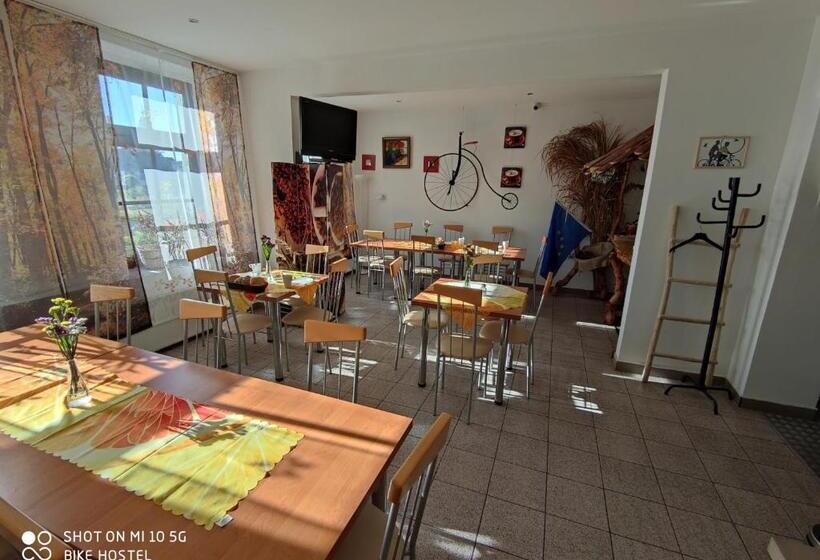 בית מלון כפרי Bike Hostel&camp