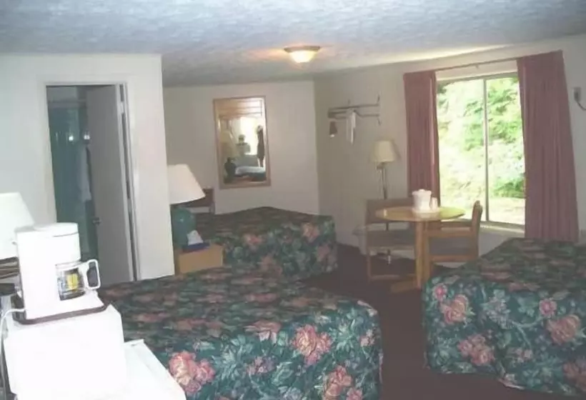 ホテル Castlewood Inn