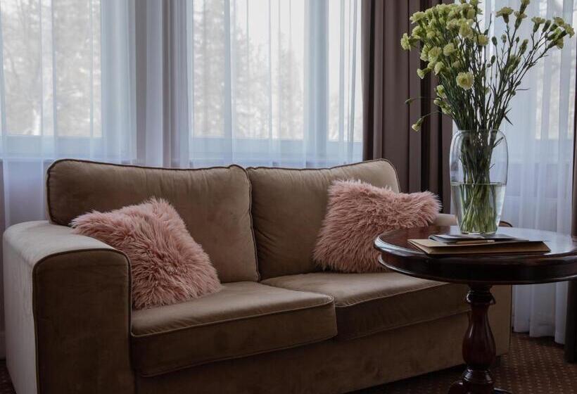 호텔 Dębowy Biowellness & Spa Góry Sowie