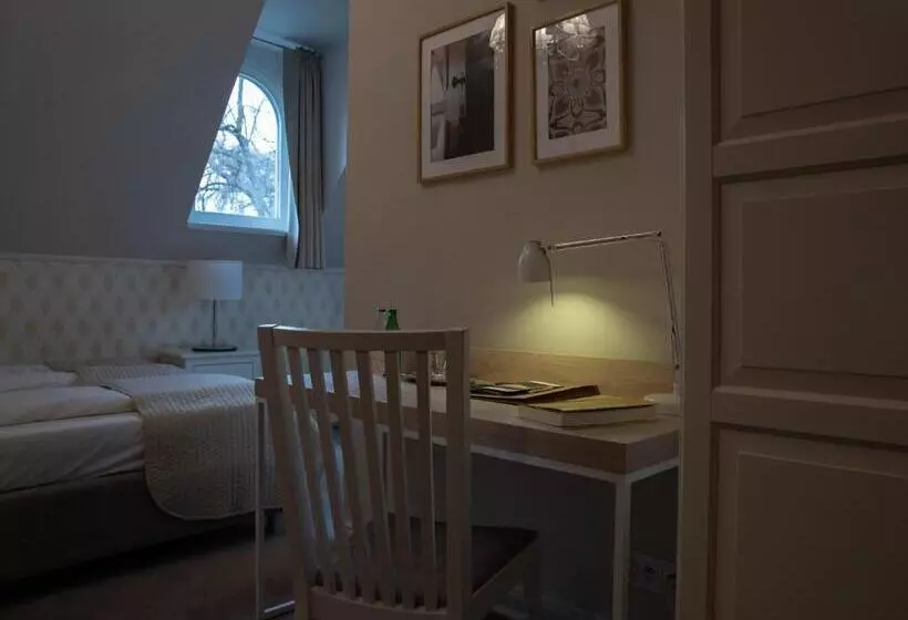 Hotelli Dębowy Biowellness & Spa Góry Sowie