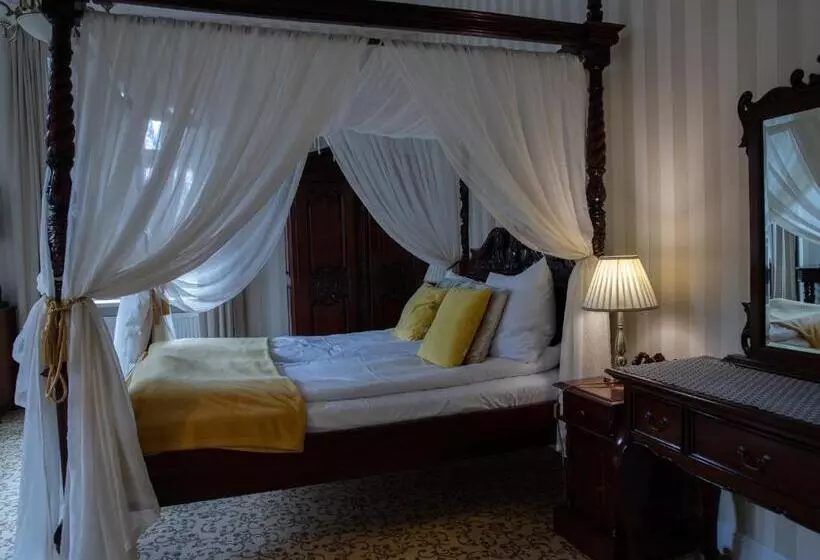 Hotelli Dębowy Biowellness & Spa Góry Sowie