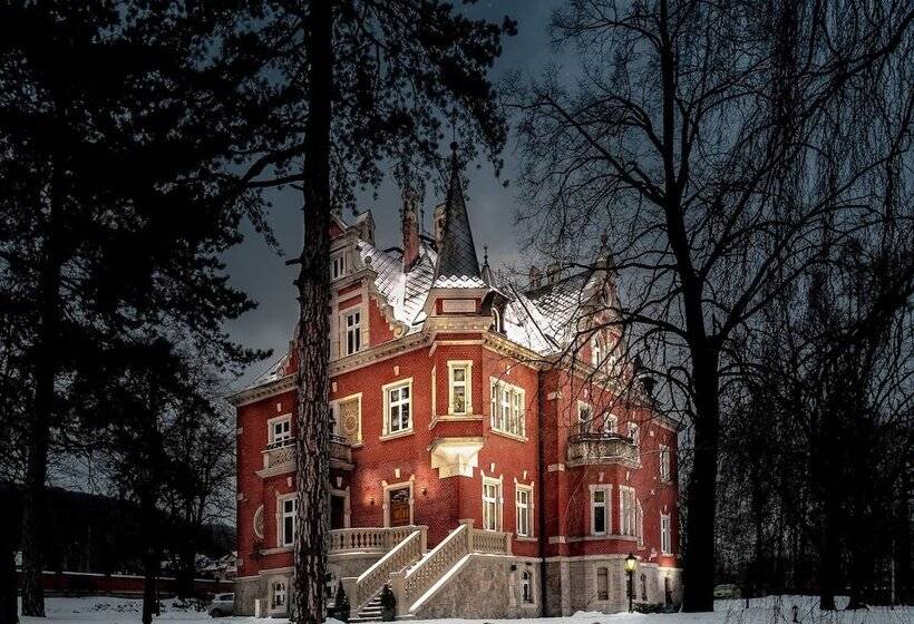 호텔 Dębowy Biowellness & Spa Góry Sowie