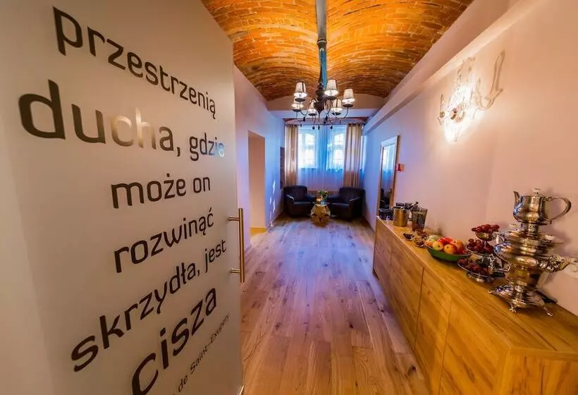 Hotelli Dębowy Biowellness & Spa Góry Sowie
