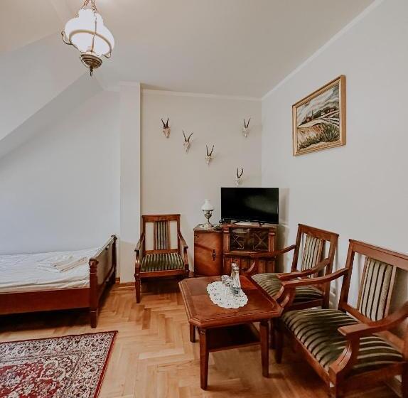 호텔 Dwór Mościbrody