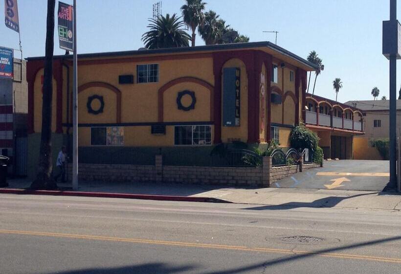 هتل Economy Inn Hollywood