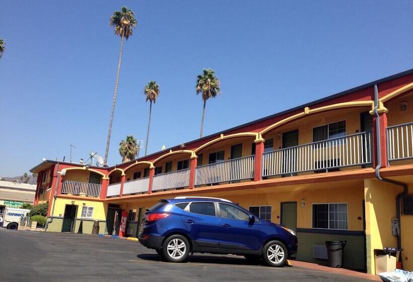 هتل Economy Inn Hollywood